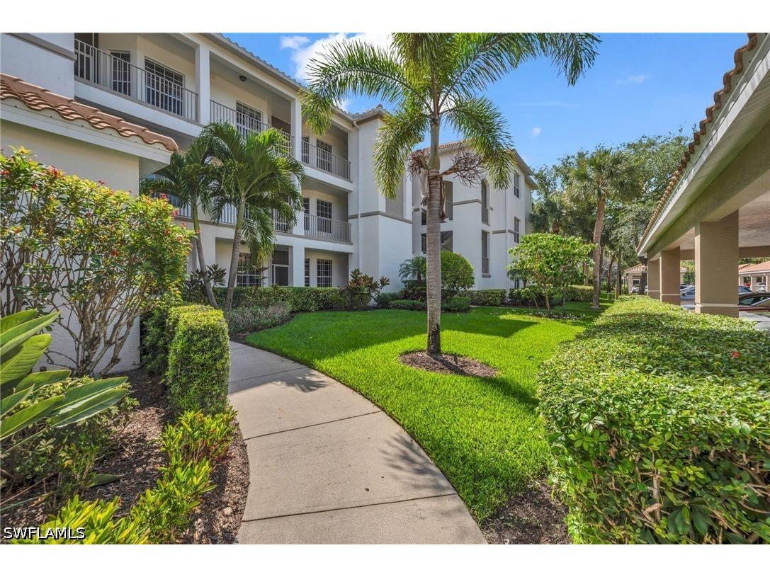 8253 Parkstone Place #106 Naples FL 34120 226014167 image1
