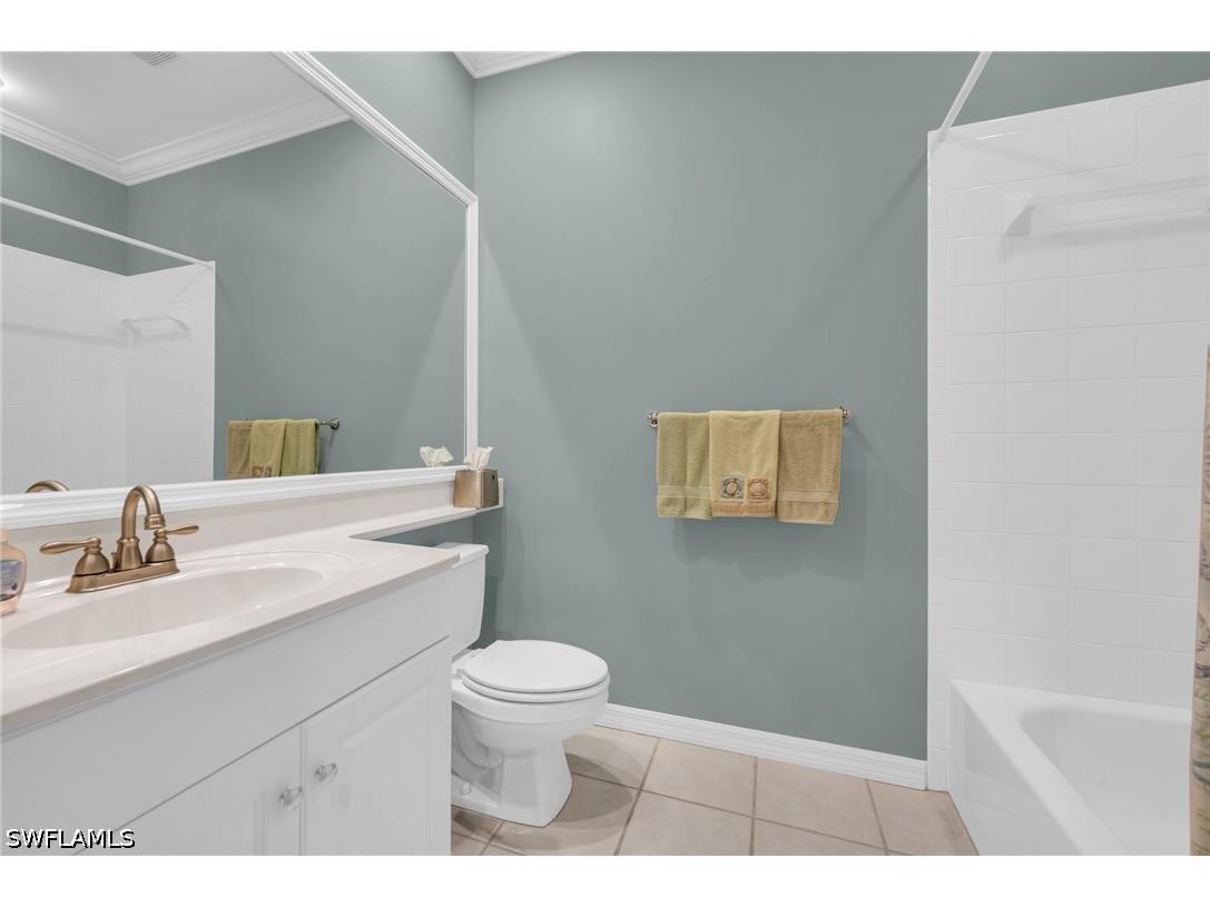 8253 Parkstone Place #106 Naples FL 34120 226014167 image14