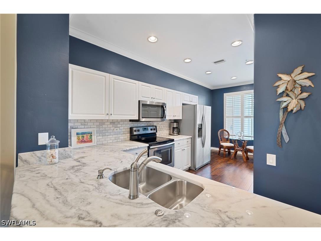 8253 Parkstone Place #106 Naples FL 34120 226014167 image5
