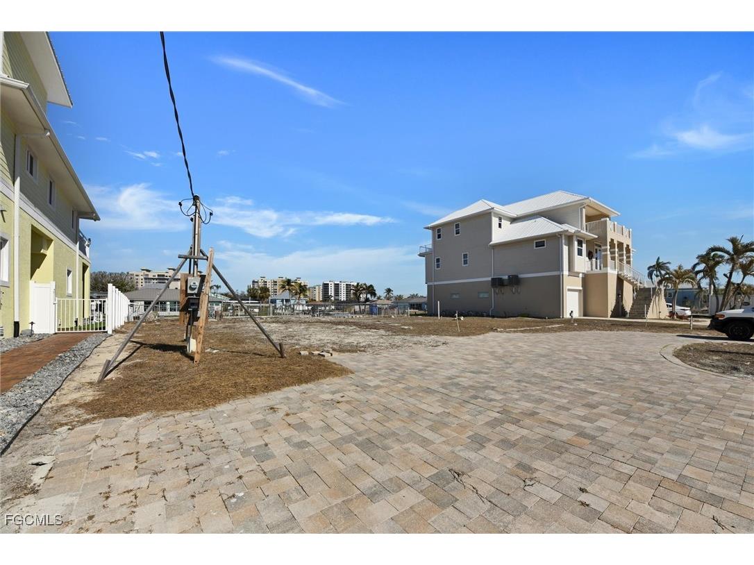 8259 Estero Boulevard Fort Myers Beach FL 33931 2025017955 image36