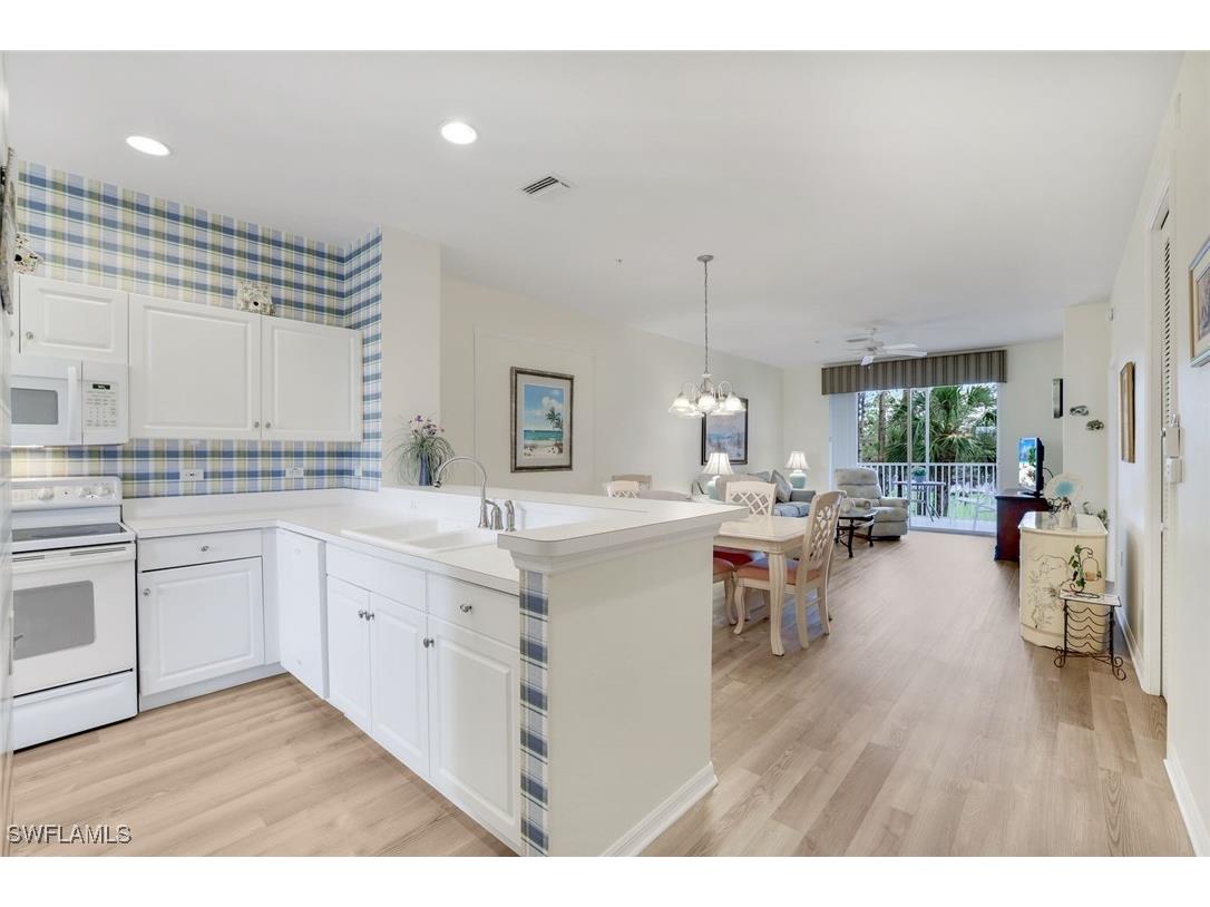 8259 Parkstone Place #203 Naples FL 34120 226000236 image11