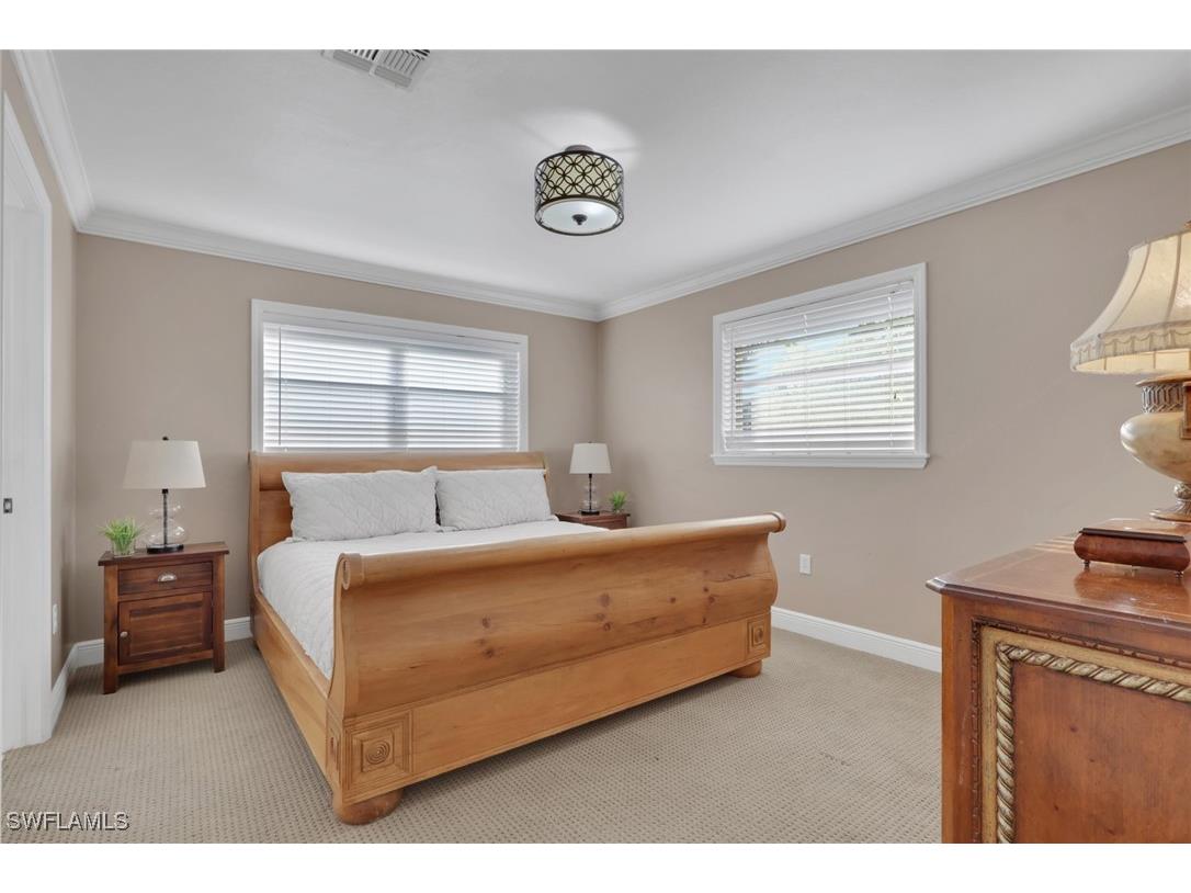 826 109th Avenue N Naples FL 34108 225082645 image17