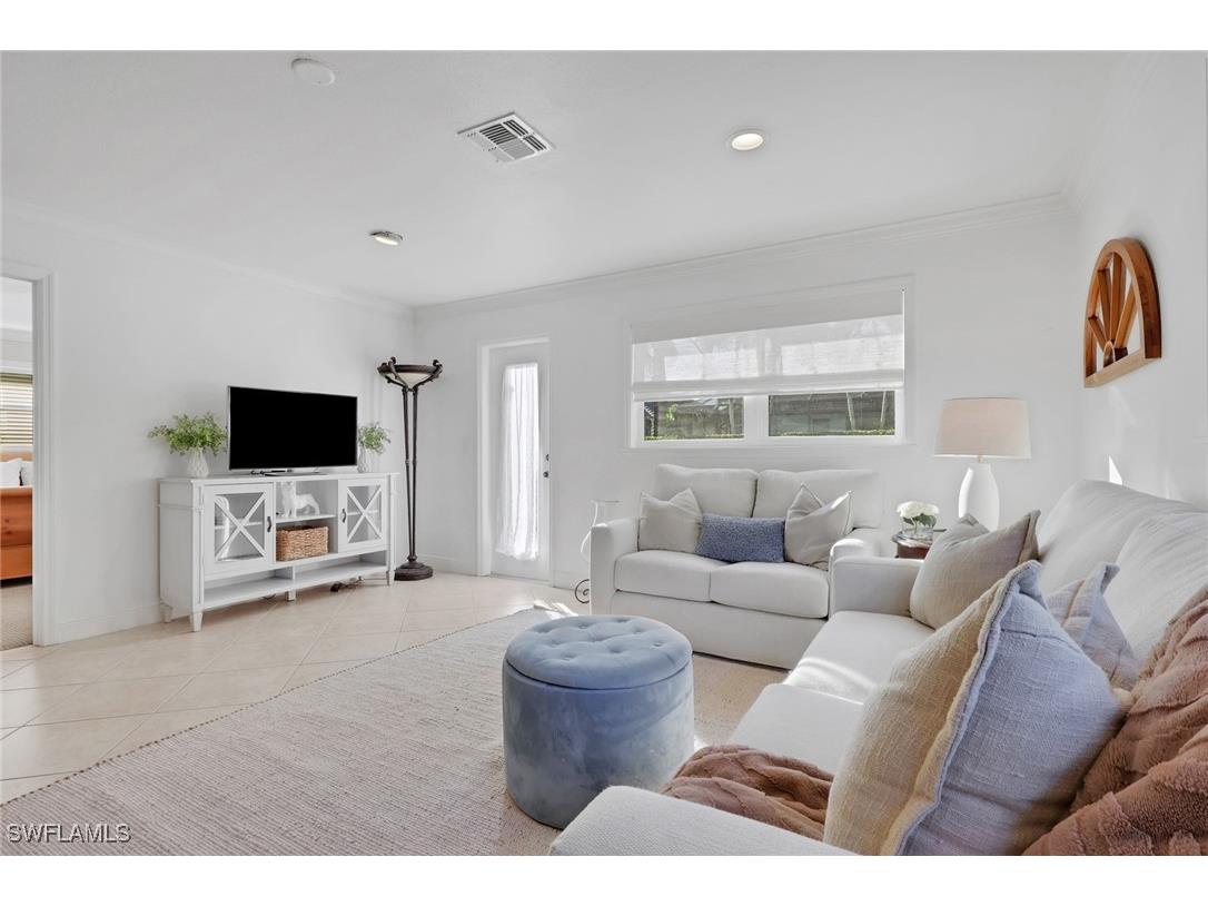 826 109th Avenue N Naples FL 34108 225082645 image5