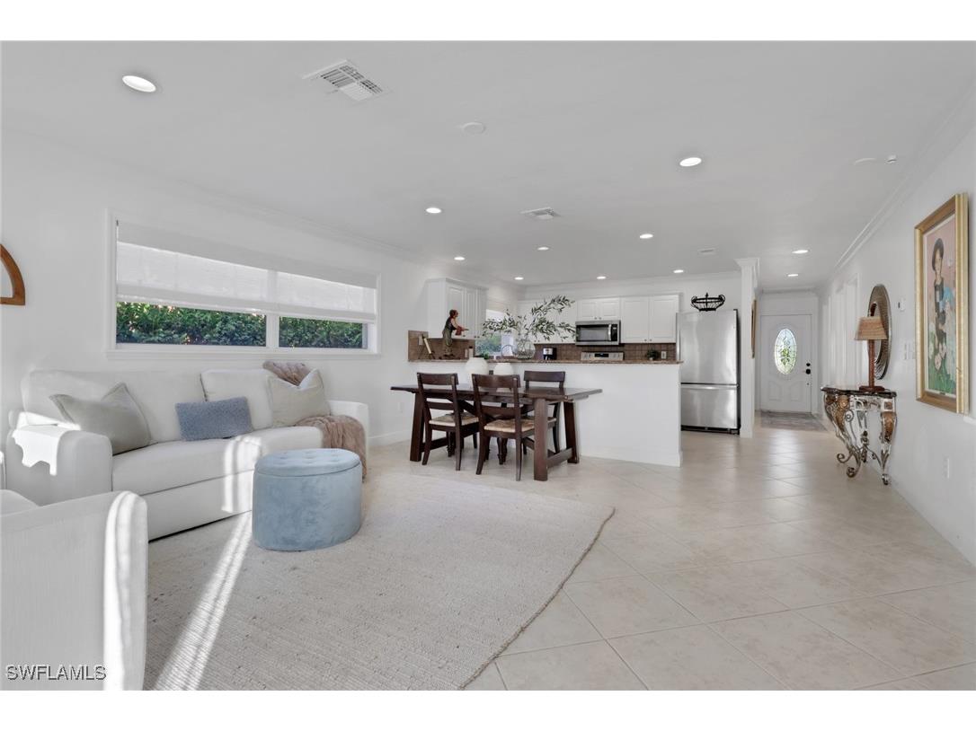 826 109th Avenue N Naples FL 34108 225082645 image8