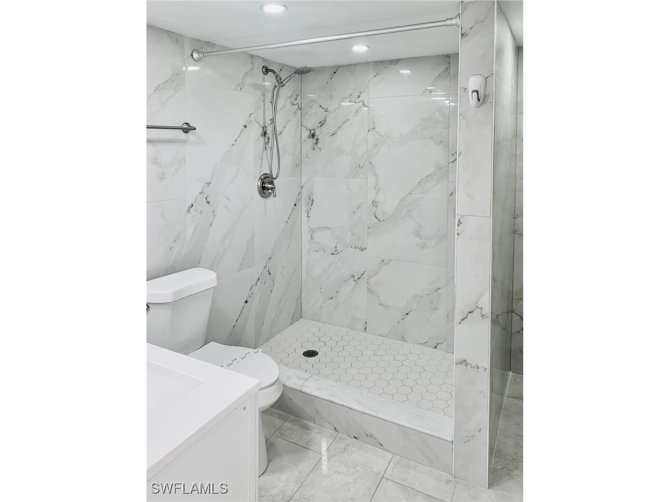 826 Wiggins Pass Road #214 Naples FL 34110 226003607 image17