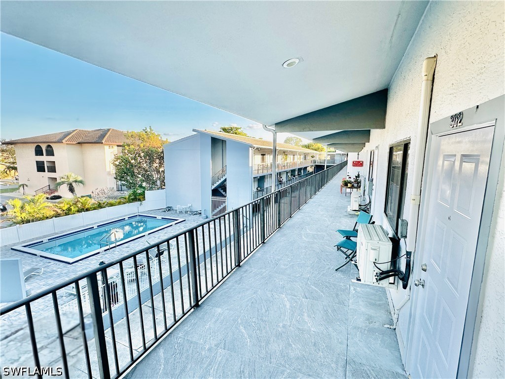 826 Wiggins Pass Road #302 Naples FL 34110 226018929 image4