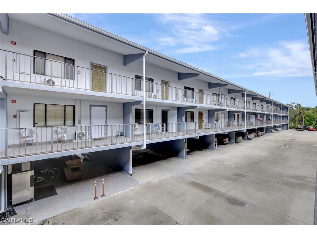 826 Wiggins Pass Road #309 Naples FL 34110 224017460 image1