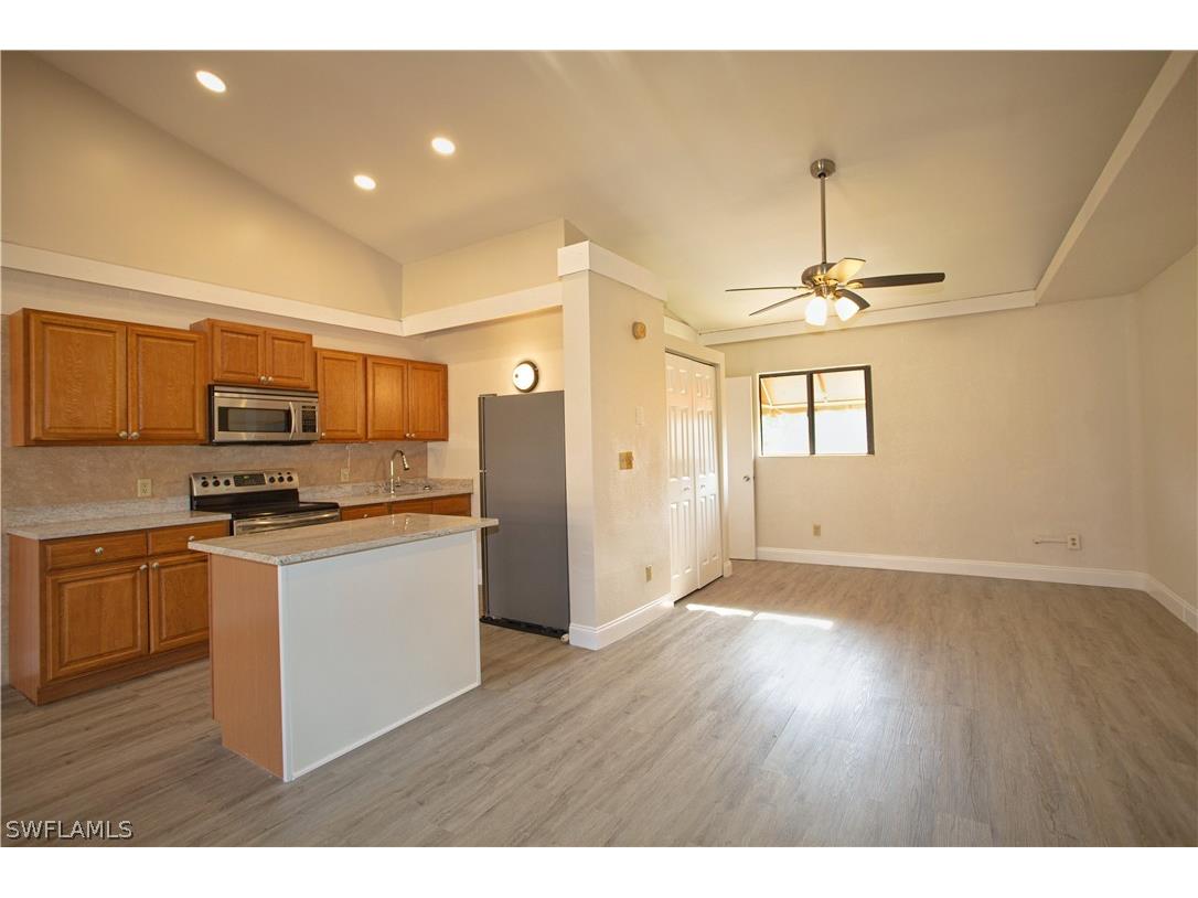 826 Wiggins Pass Road #310 Naples FL 34110 224037057 image1