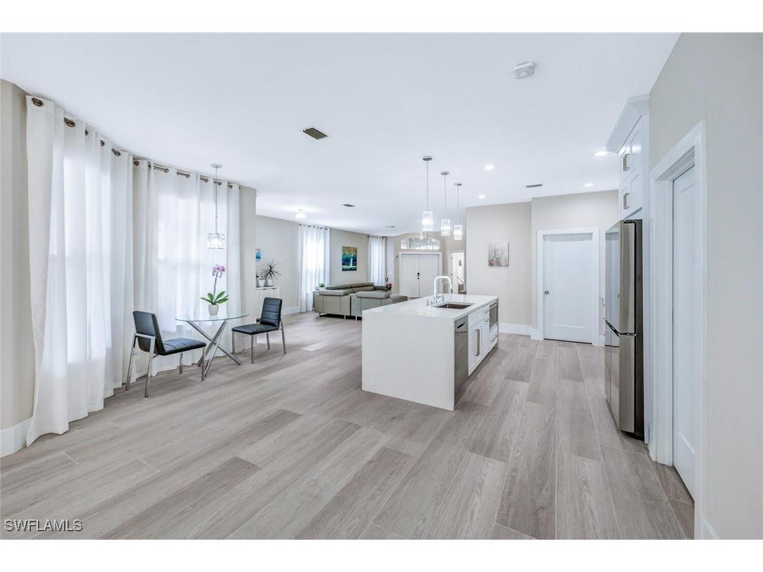 8260 Laurel Lakes Boulevard Naples FL 34119 226005008 image16