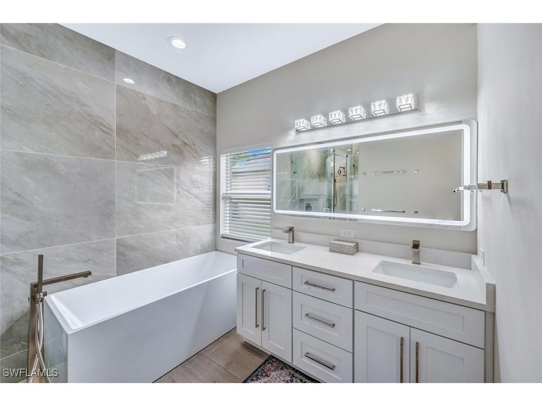 8260 Laurel Lakes Boulevard Naples FL 34119 226005008 image25