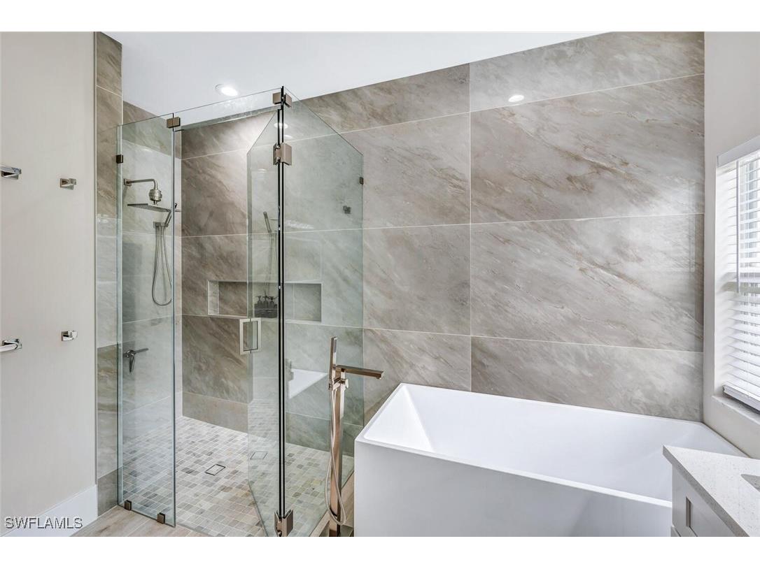8260 Laurel Lakes Boulevard Naples FL 34119 226005008 image26