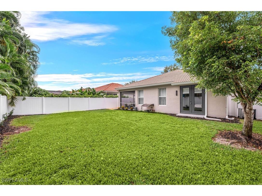 8260 Laurel Lakes Boulevard Naples FL 34119 226005008 image38