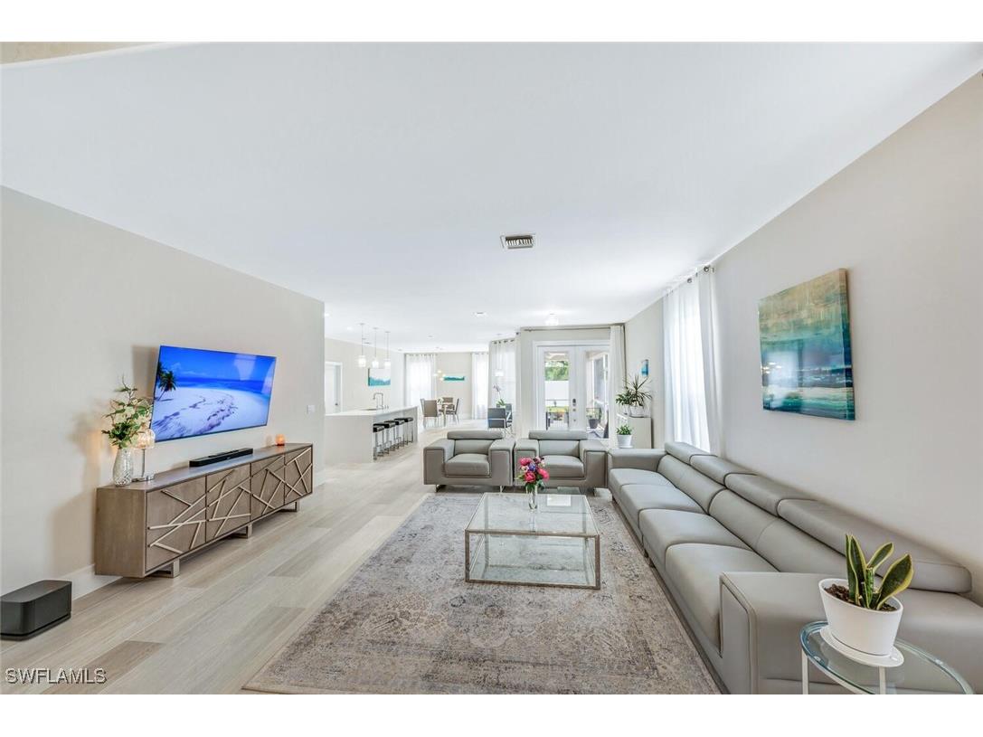 8260 Laurel Lakes Boulevard Naples FL 34119 226005008 image5