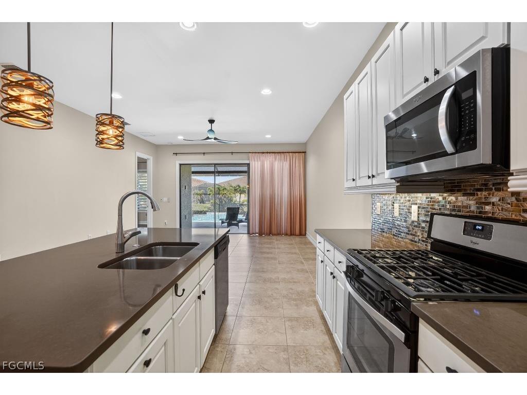 8260 Venetian Pointe Drive Fort Myers FL 33908 2026008842 image12