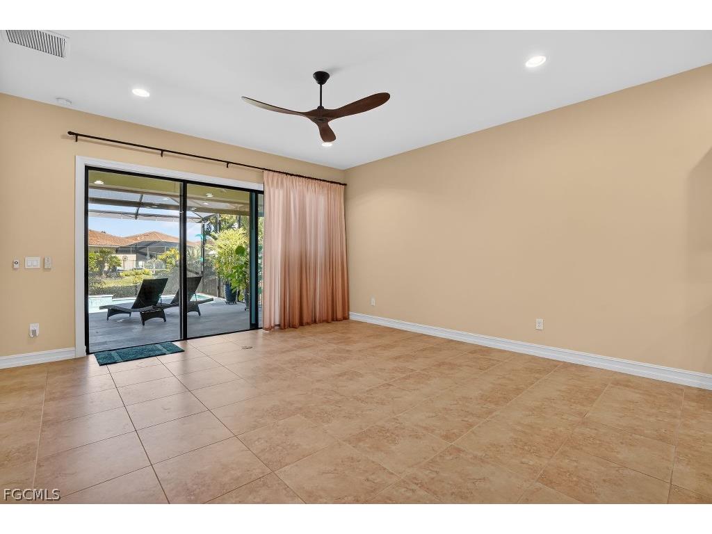 8260 Venetian Pointe Drive Fort Myers FL 33908 2026008842 image5