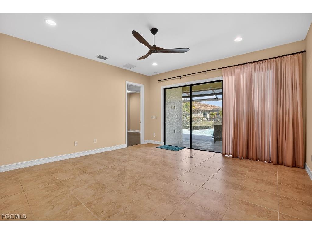 8260 Venetian Pointe Drive Fort Myers FL 33908 2026008842 image6