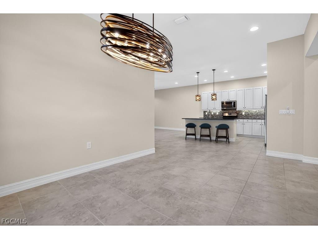 8260 Venetian Pointe Drive Fort Myers FL 33908 2026008842 image8