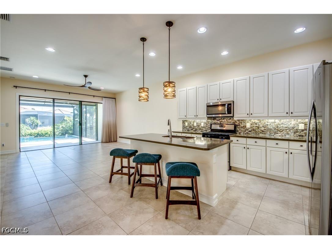 8260 Venetian Pointe Drive Fort Myers FL 33908 2026028592 image11