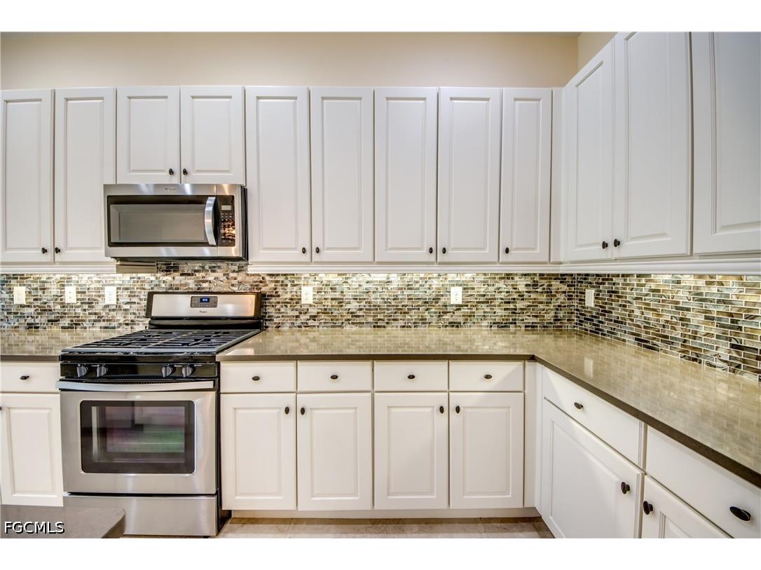 8260 Venetian Pointe Drive Fort Myers FL 33908 2026028592 image15