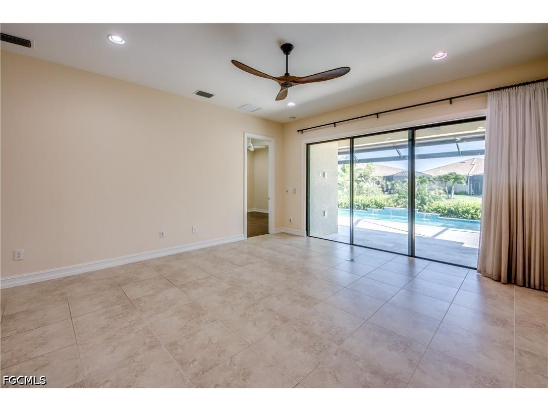 8260 Venetian Pointe Drive Fort Myers FL 33908 2026028592 image21