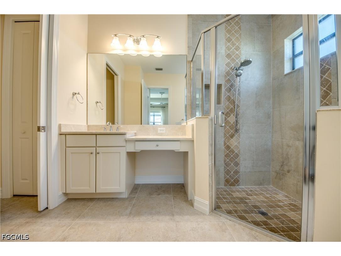 8260 Venetian Pointe Drive Fort Myers FL 33908 2026028592 image26