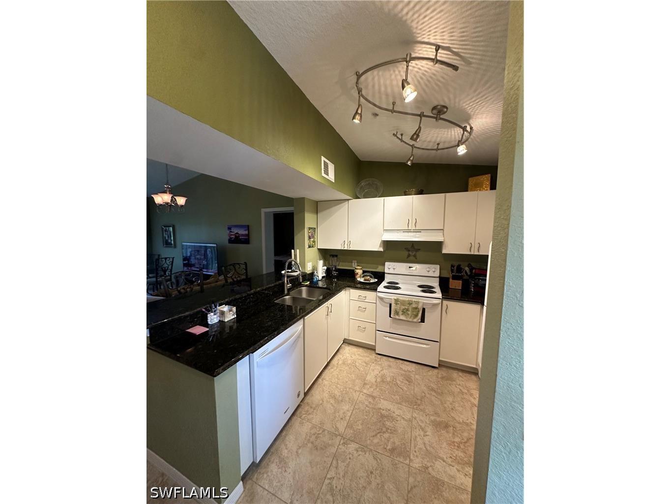 8264 Key Royal Circle #831 Naples FL 34119 226019706 image2