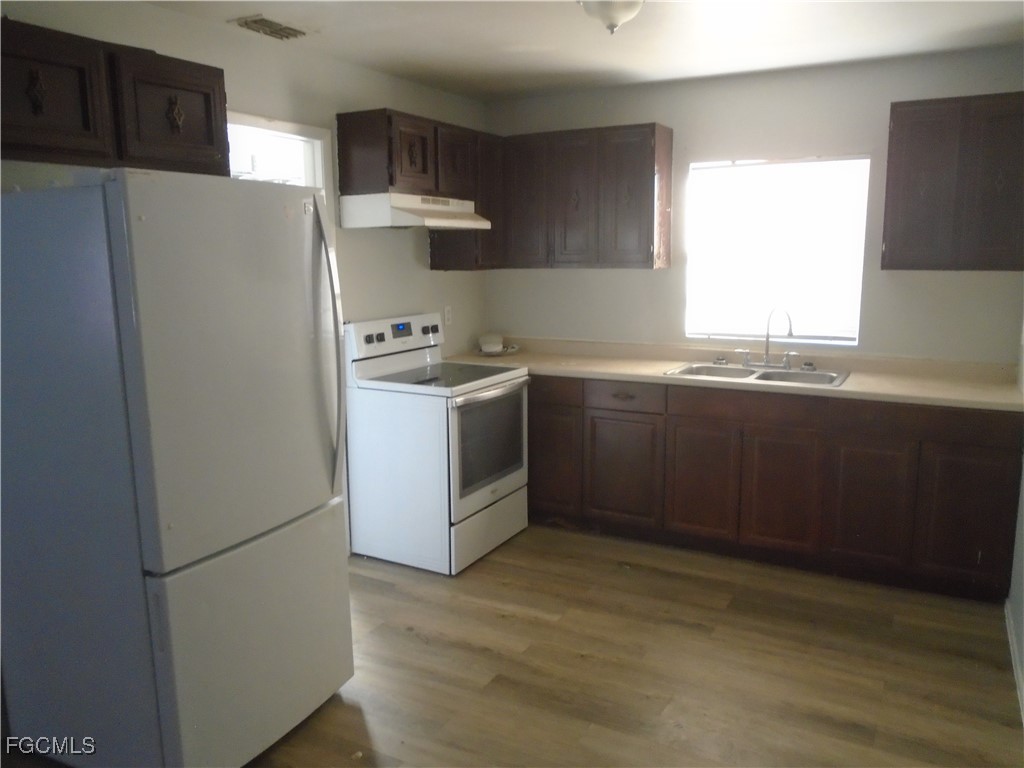 8263 Beacon Boulevard Fort Myers FL 33907 2026003741 image5