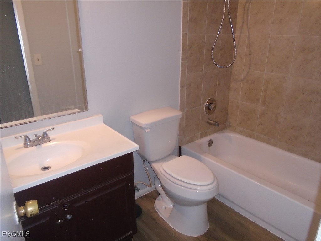 8263 Beacon Boulevard Fort Myers FL 33907 2026003741 image7