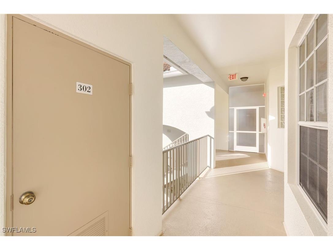 8267 Parkstone Place #302 Naples FL 34120 225081232 image37