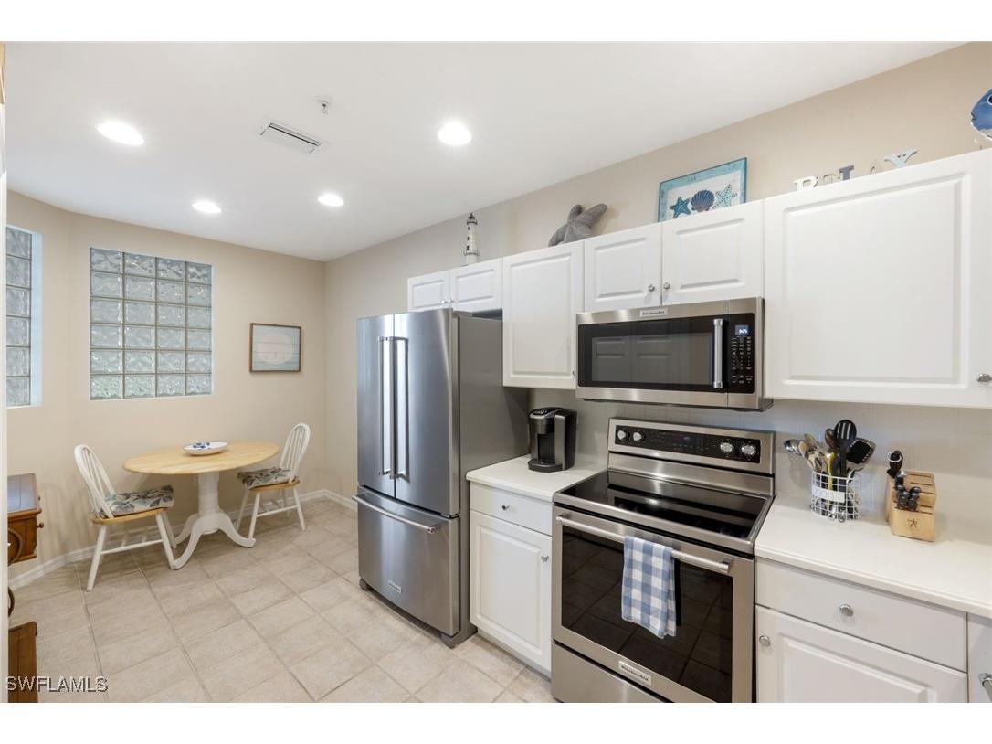 8267 Parkstone Place #302 Naples FL 34120 225081232 image8