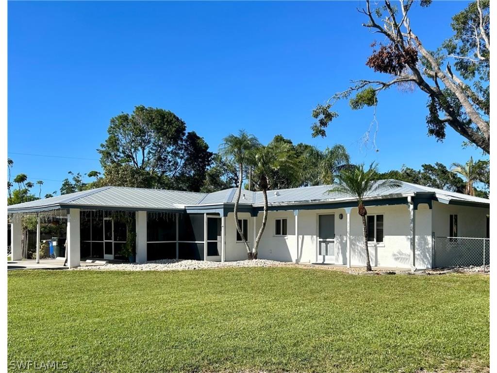 827-831 Indiana Avenue Fort Myers FL 33919 223004236 image1