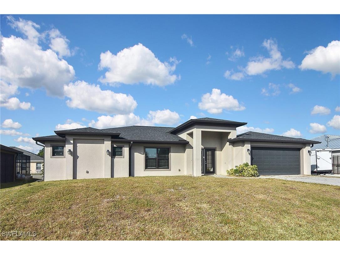 827 Anson Avenue Lehigh Acres FL 33971 224100550 image1