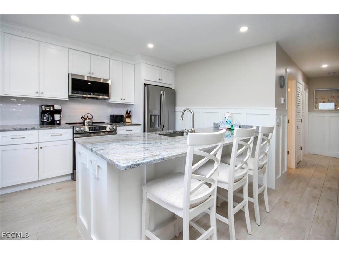 827 E Gulf Drive #D3 Sanibel FL 33957 2026011648 image8