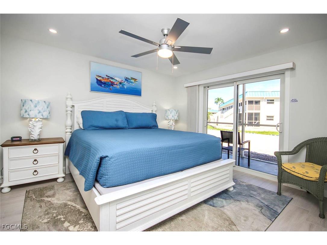 827 E Gulf Drive #E4 Sanibel FL 33957 2026006433 image15