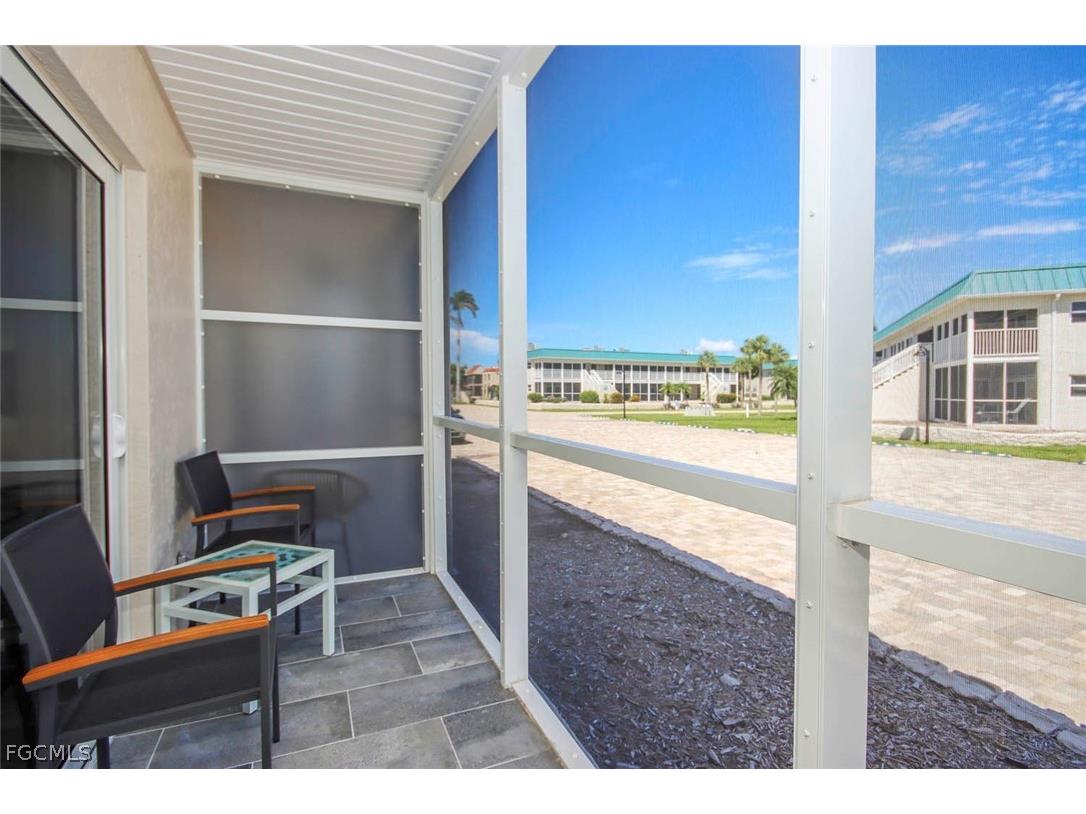 827 E Gulf Drive #E4 Sanibel FL 33957 2026006433 image18