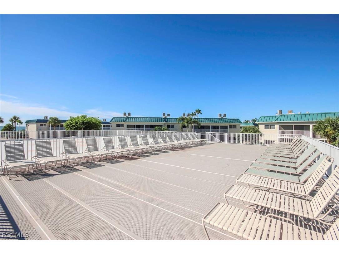 827 E Gulf Drive #E4 Sanibel FL 33957 2026006433 image29