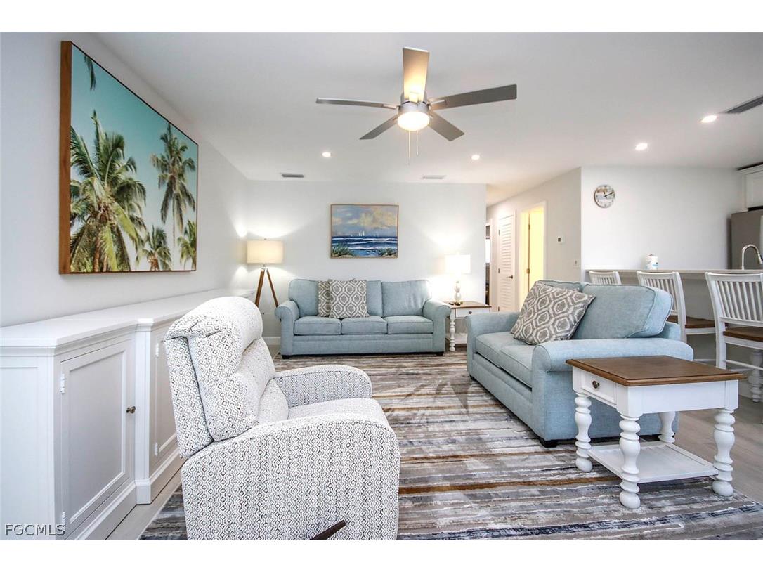 827 E Gulf Drive #E4 Sanibel FL 33957 2026006433 image4