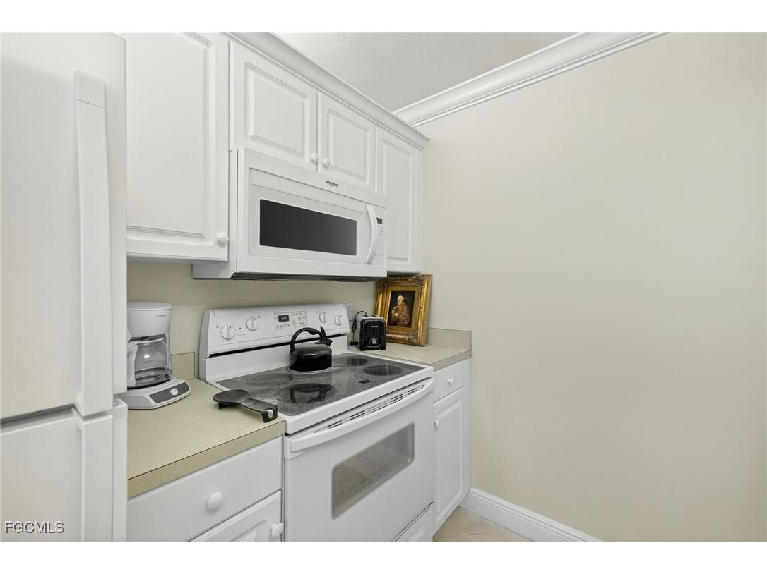 827 E Gulf Drive #J7 Sanibel FL 33957 2025010549 image9