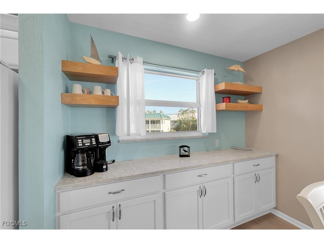 827 E Gulf Drive #K8 Sanibel FL 33957 2025023558 image12