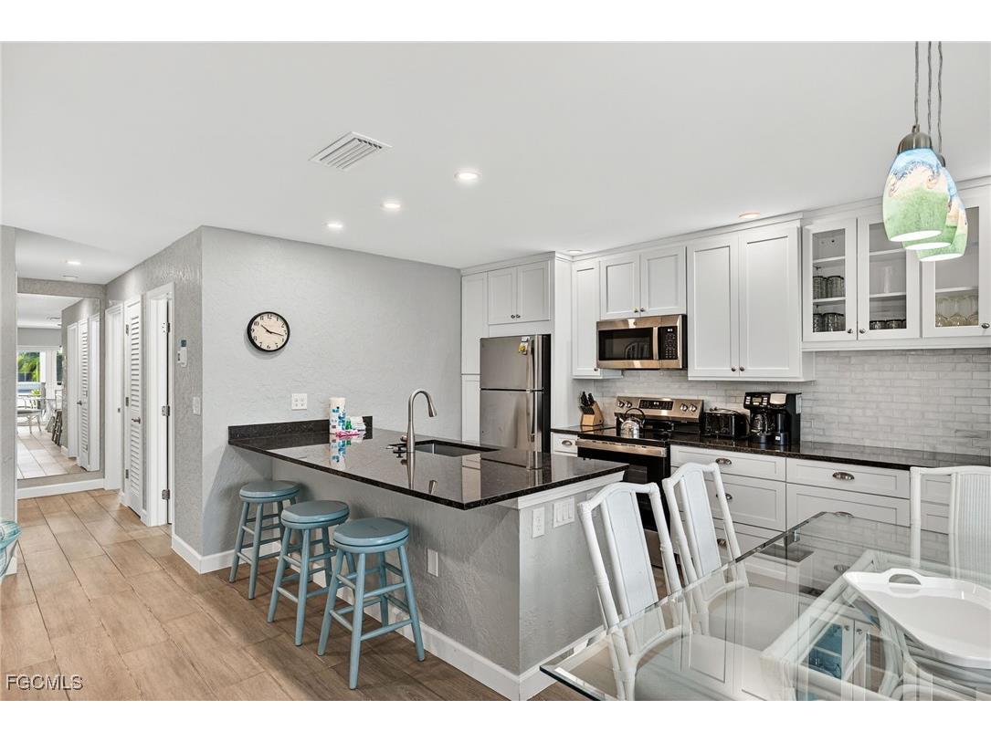 827 E Gulf Drive #L2 Sanibel FL 33957 2025021639 image11