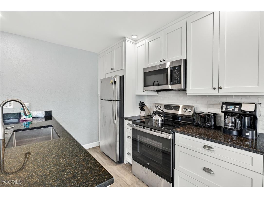 827 E Gulf Drive #L2 Sanibel FL 33957 2025021639 image14