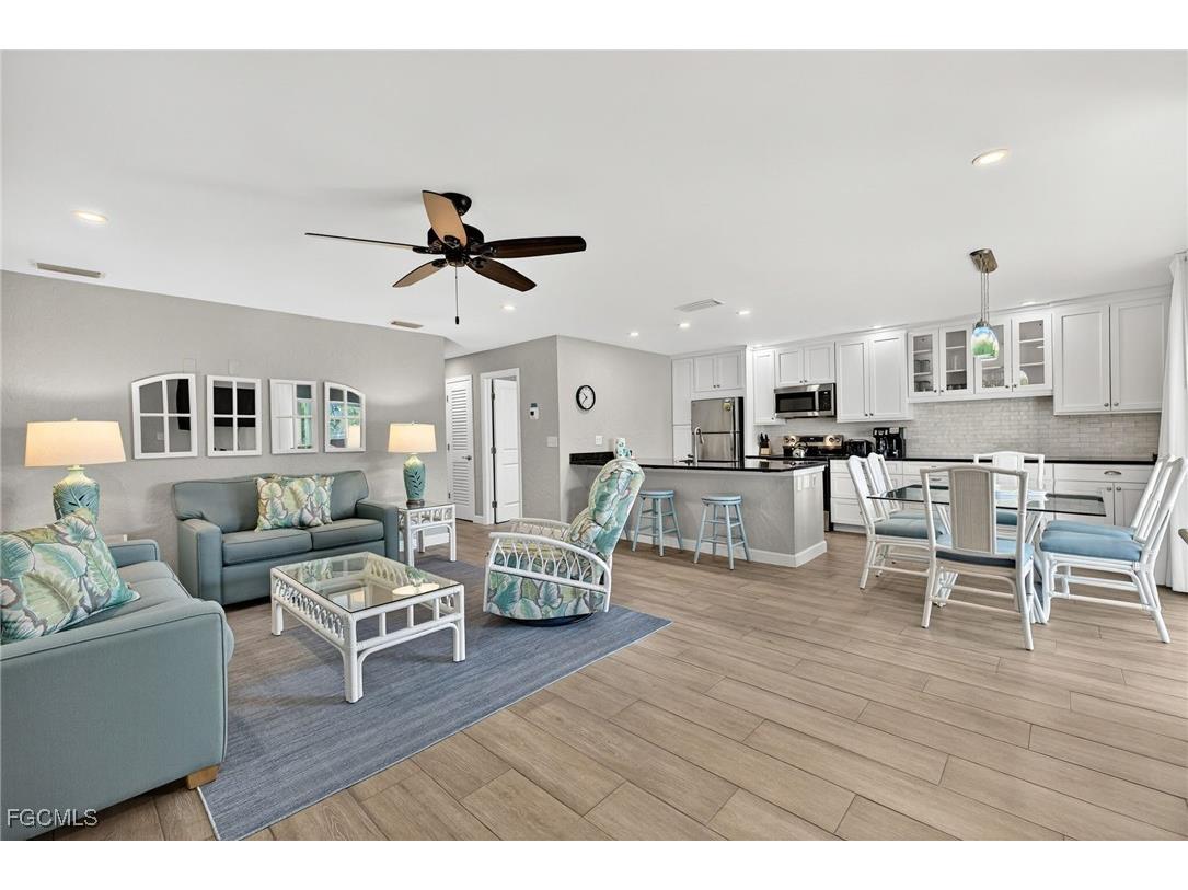 827 E Gulf Drive #L2 Sanibel FL 33957 2025021639 image4