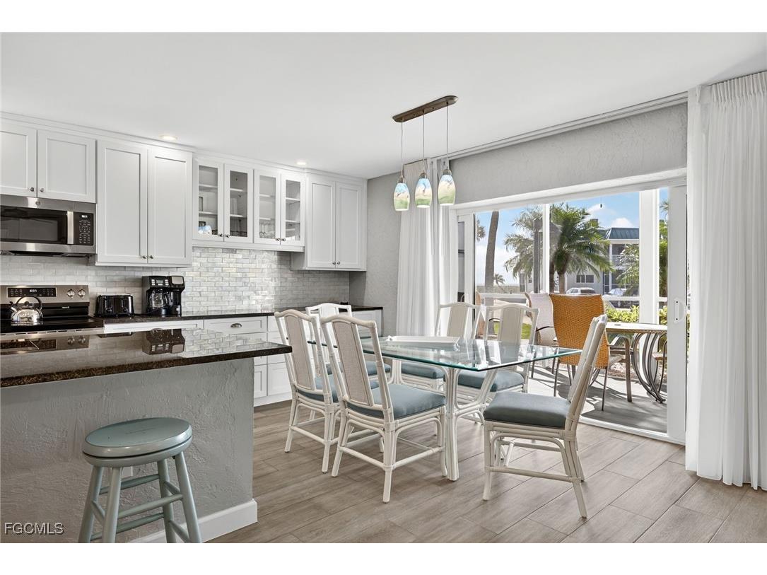 827 E Gulf Drive #L2 Sanibel FL 33957 2025021639 image7