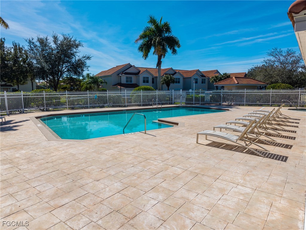 827 Hampton Circle #146 Naples FL 34105 2025019460 image30