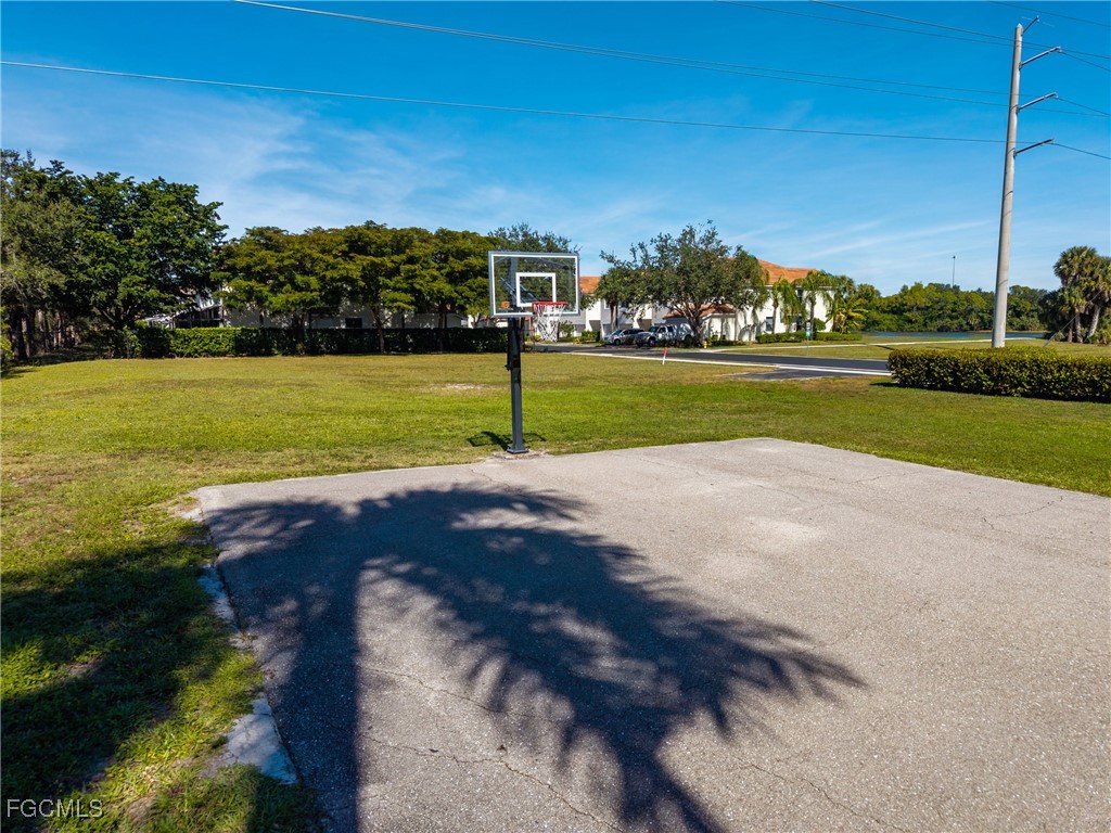 827 Hampton Circle #146 Naples FL 34105 2025019460 image34