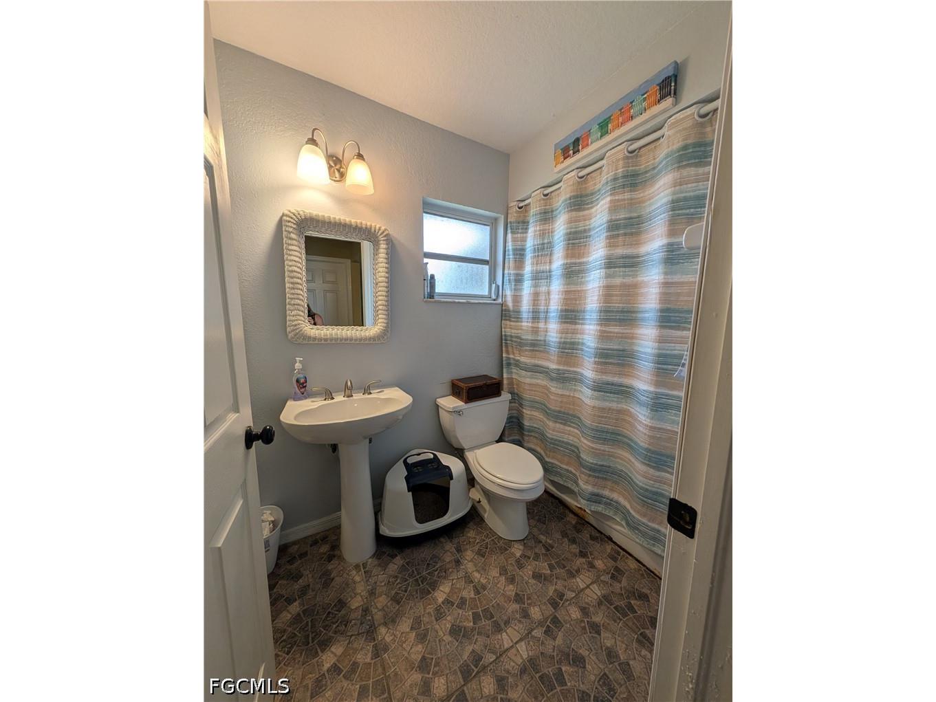 827 NE 17th Street Cape Coral FL 33909 2026028414 image17