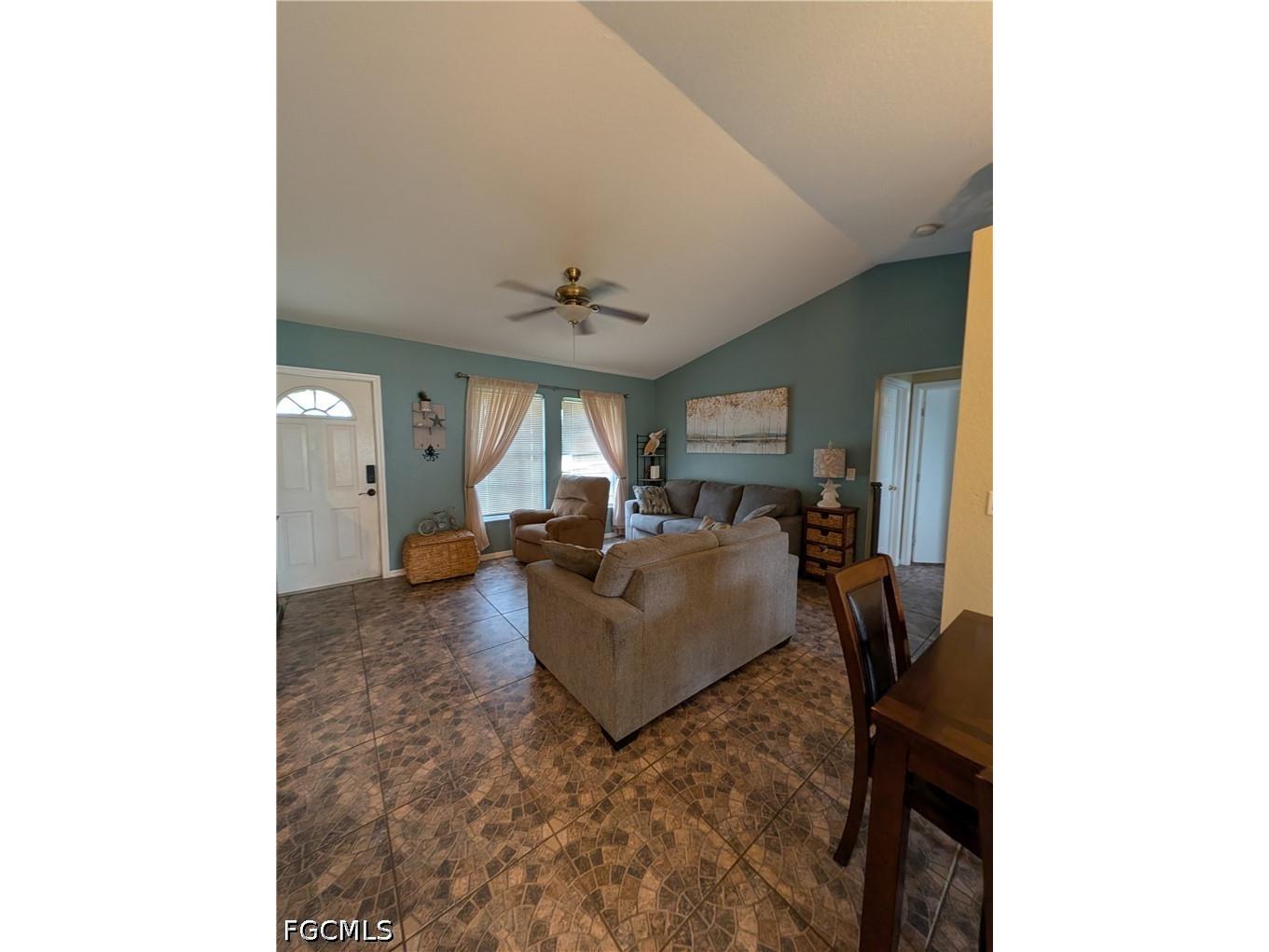 827 NE 17th Street Cape Coral FL 33909 2026028414 image4