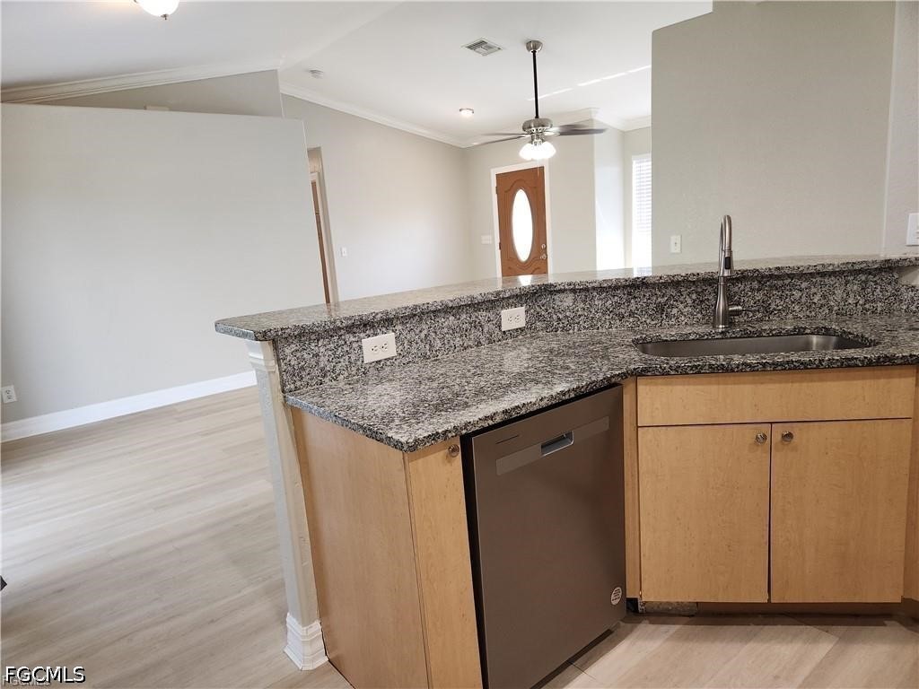 827 NE 23rd Terrace Cape Coral FL 33909 2026018873 image4