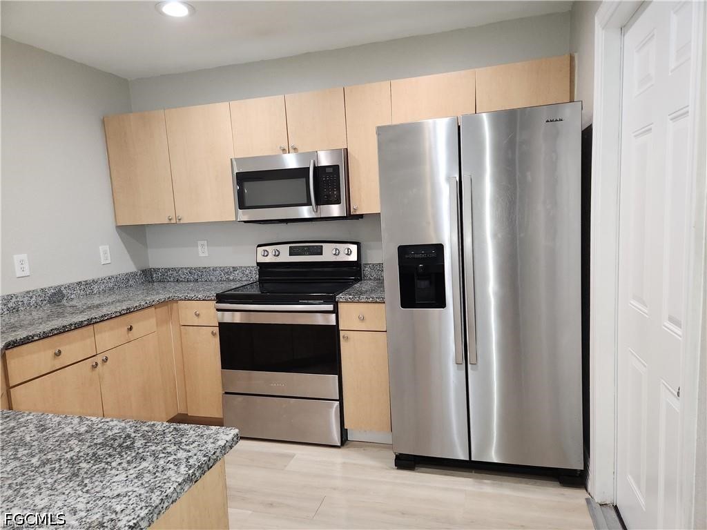 827 NE 23rd Terrace Cape Coral FL 33909 2026018873 image6