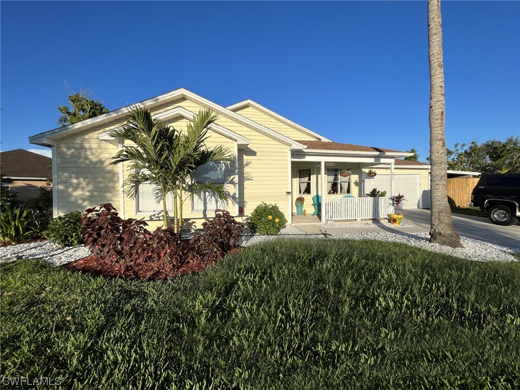 827 NW 28th Place Cape Coral FL 33993 223054905 image1
